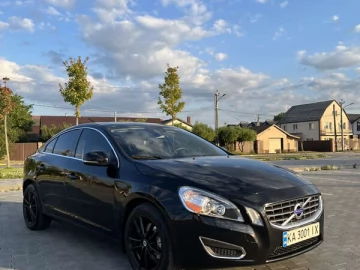 Авто Volvo S60 2012 № 7813900