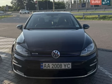 Авто Volkswagen E-Golf 2015 № 7814037