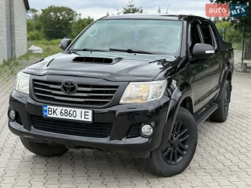 Авто Toyota Hilux 2012 № 7814187