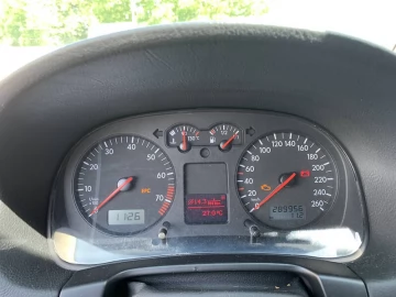 Авто Volkswagen Golf 2004 № 7814343