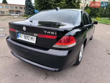 Авто BMW 7 Series 2004 № 7814362