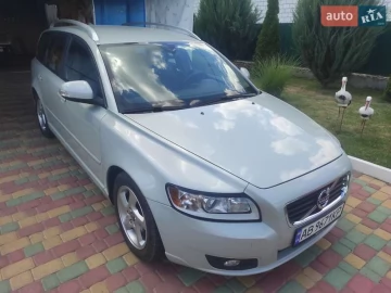 Авто Volvo V50 2012 № 7814527