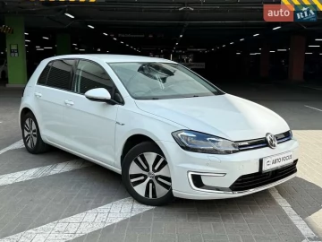 Авто Volkswagen E-Golf 2017 № 7814566