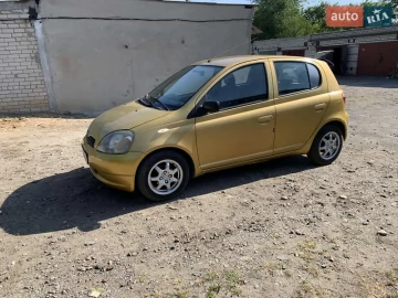 Авто Toyota Yaris 2000 № 7814616