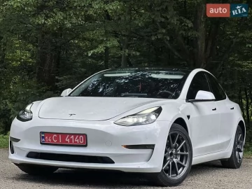 Авто Tesla Model 3 2023 № 7814760