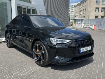 Авто Audi E-Tron 2023 № 7814777