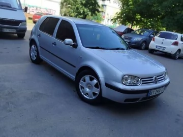Авто Volkswagen Golf 2001 № 7814821