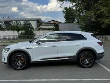 Авто Audi E-Tron 2019 № 7814984
