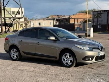 Авто Renault Fluence 2015 № 7815074