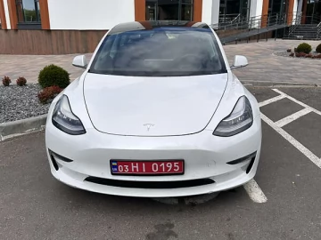 Авто Tesla Model 3 2019 № 7815177