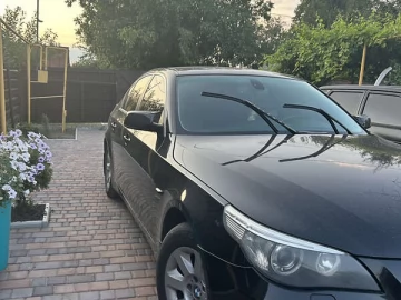 Авто BMW 5 Series 2005 № 7815358