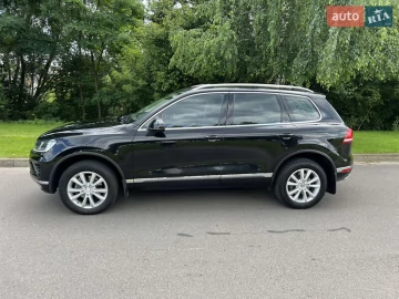 Авто Volkswagen Touareg 2017 № 7815406