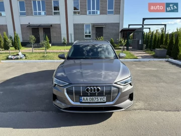 Авто Audi E-Tron 2020 № 7815438