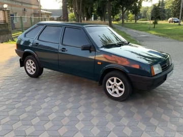 Авто ВАЗ 2109 2004 № 7815446