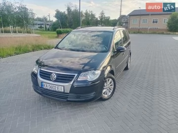 Авто Volkswagen Touran 2009 № 7815541
