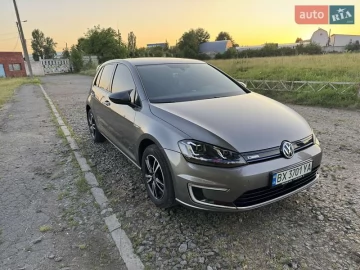Авто Volkswagen E-Golf 2014 № 7815566