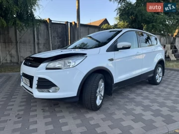 Авто Ford Kuga 2016 № 7815585