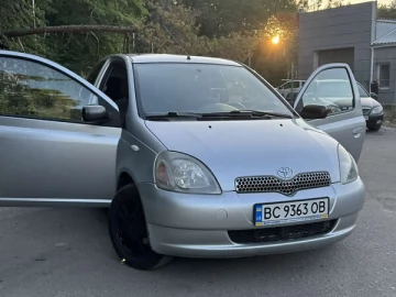 Авто Toyota Yaris 2002 № 7815646