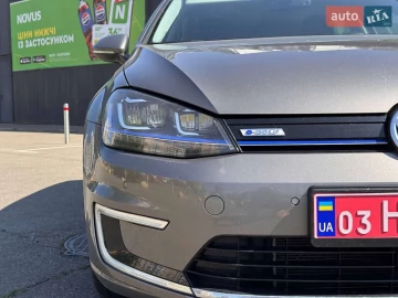 Авто Volkswagen E-Golf 2015 № 7815676
