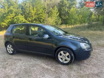 Авто Volkswagen Golf 2004 № 7815754