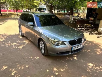 Авто BMW 5 Series 2004 № 7815804