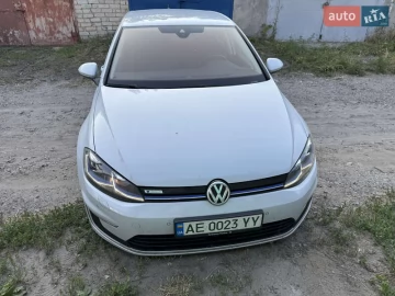 Авто Volkswagen E-Golf 2018 № 7815889