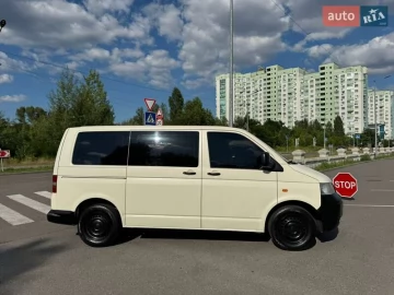 Авто Volkswagen Transporter 2004 № 7815945