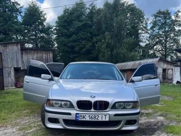 Авто BMW 5 Series 2000 № 7816030