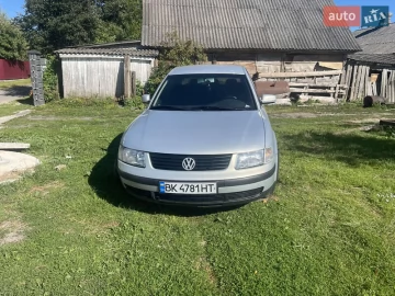 Авто Volkswagen Passat 2000 № 7816161