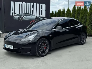 Авто Tesla Model 3 2019 № 7816265