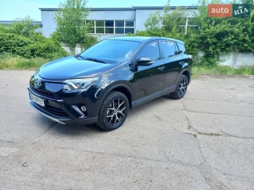 Авто Toyota Rav4 2017 № 7816286