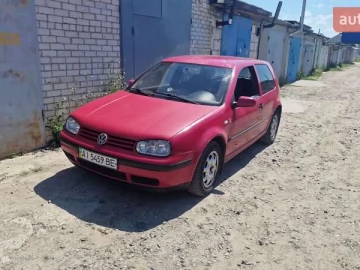 Авто Volkswagen Golf 2000 № 7816326