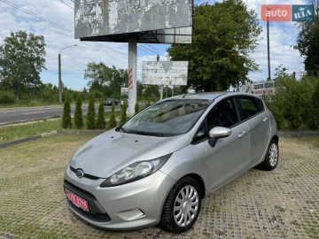 Авто Ford Fiesta 2010 № 7816391