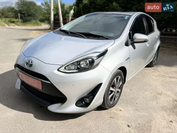 Авто Toyota Aqua 2018 № 7816417