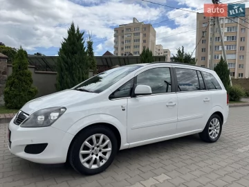 Авто Opel Zafira 2010 № 7816529