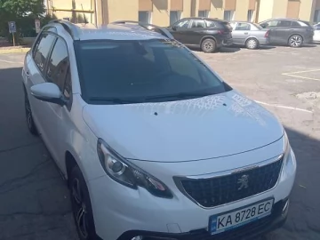 Авто Peugeot 2008 2018 № 7816572