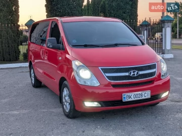 Авто Hyundai H-1 2010 № 7816574