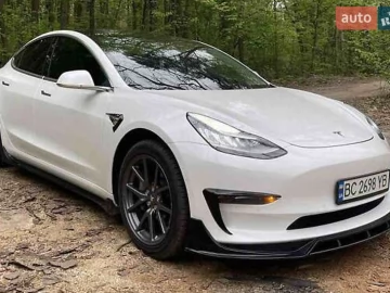Авто Tesla Model 3 2020 № 7816587