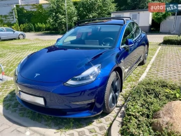 Авто Tesla Model 3 2019 № 7816603