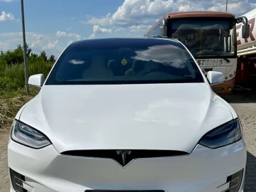 Авто Tesla Model X 2019 № 7816627