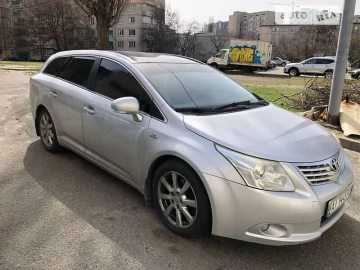 Авто Toyota Avensis 2010 № 7816717