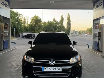 Авто Volkswagen Touareg 2014 № 7816801