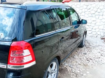 Авто Opel Zafira 2011 № 7816909