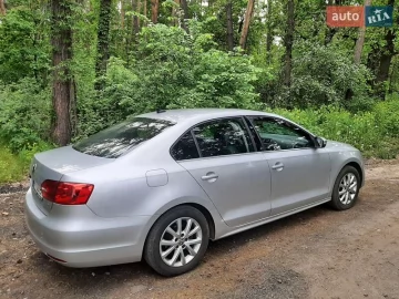 Авто Volkswagen Jetta 2013 № 7816951