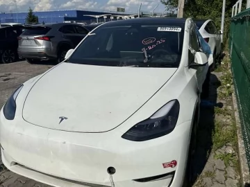 Авто Tesla Model Y 2023 № 7817054