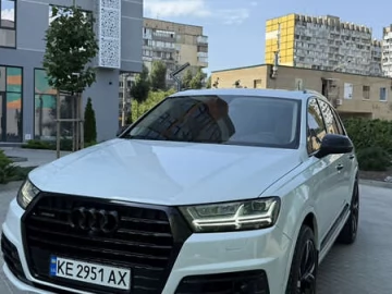 Авто Audi Q7 2016 № 7817066