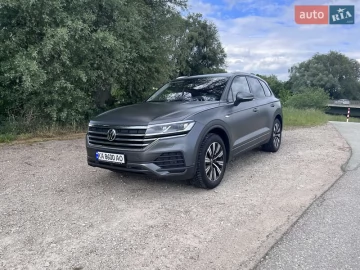 Авто Volkswagen Touareg 2021 № 7817091