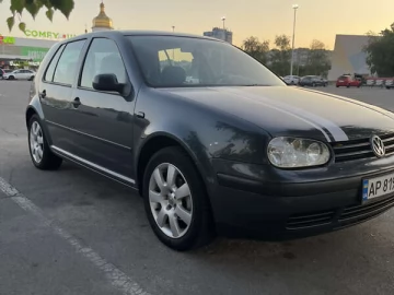 Авто Volkswagen Golf 2001 № 7817394