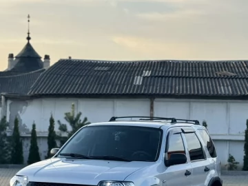 Авто Ford Maverick 2006 № 7817444