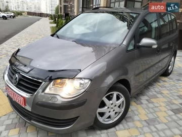 Авто Volkswagen Touran 2007 № 7817454